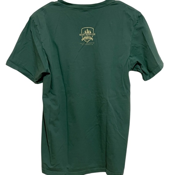 Green Graphic Tee Softshirts Organic “Hug Trees” Size Small - Picture 2 of 4